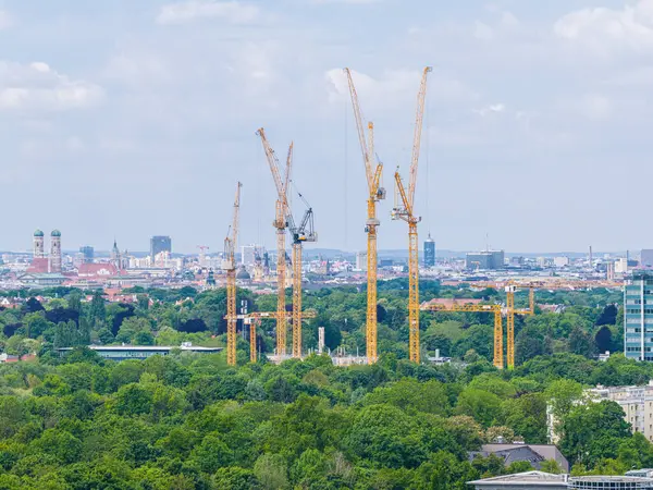 Bayerische Versorgungskammer için yeni yüksek binanın inşaatı