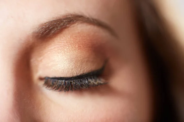 Close View Female Eyelid Stylised Subtle Eyeshadow Long Black Eyelashes — Stock Photo, Image