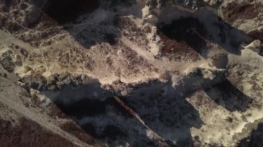 Kuzey Dakota 'daki Pembina Nehri' nin kıyısındaki eğlence yolu üzerinde hava aracı görüntüleri.