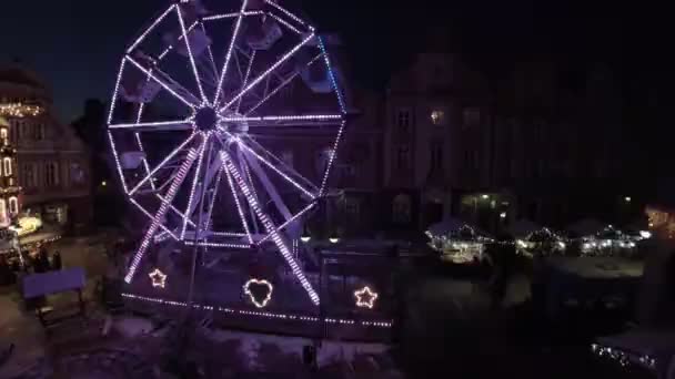 Een Adembenemend Nachtelijk Uitzicht Een Reuzenrad Een Kermis Het Wiel — Stockvideo