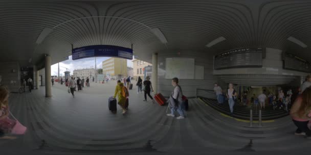 Este Vídeo 360 Graus Mostra Uma Estação Trem Movimentada Com — Vídeo de Stock