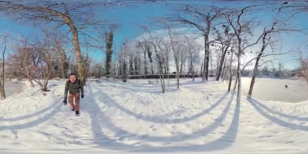 Virtuell Promenad Genom Snöig Skog Denna 360 Graders Video Videon — Stockvideo