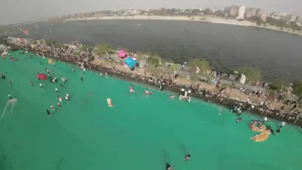 Hindistan Canlı Şehri Ahmedabad Üzerinde Süzül Uluslararası Uçurtma Festivali Nin — Stok video