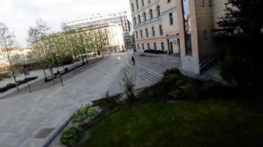 Video, Opole, Polonya 'nın güzel bir hava manzarasını gösteriyor. Şehir ülkenin güneybatısında ve Opole Voyvoda 'nın başkentidir. Video şehrin ana simgelerini gösteriyor.