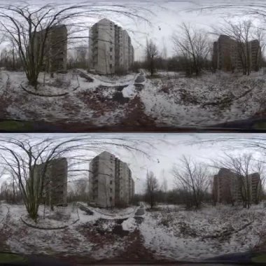 Terk edilmiş Ukrayna 'nın Pripyat kentindeki bu 36 derecelik sanal gerçeklik video turu Çernobil faciasının unutulmaz ve sürükleyici bir deneyimini sunuyor. Video seni sokaklara döküyor.