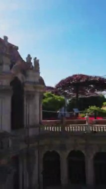 Kendinizi Miniatürk 'ün dünyasına daldırın. İstanbul' da, Türkiye 'nin en ikonik simgelerinin kopyalarını bir araya getiren büyüleyici bir park. Ülkelerin zengin tarihini ve kültürünü senin gibi tecrübe edeceğim.