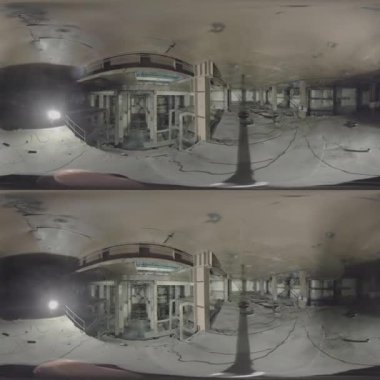 Video, Çernobil, Ukrayna 'daki imha edilmiş nükleer santrali gösteriyor. 360 derecelik açı, izleyicilerin bitkiyi her açıdan görmesini sağlıyor. Fabrika yıkıldı, duvarlar ve çatı yıkıldı.