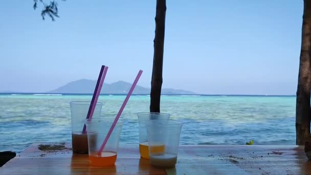Świeży Drink Plaży Sokiem Pomarańczowym Kawą — Wideo stockowe