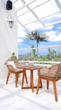 Kafe iç düzeni açık alanda modern bir tarzda 