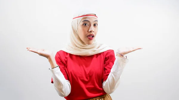 Une Jeune Femme Asiatique Excitée Célèbre Fête Indépendance Indonésienne Août — Photo