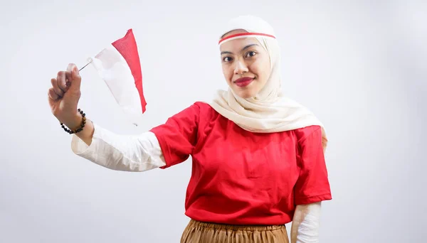 Retrato Joven Asiática Feliz Celebra Día Independencia Indonesia Agosto Sosteniendo —  Fotos de Stock