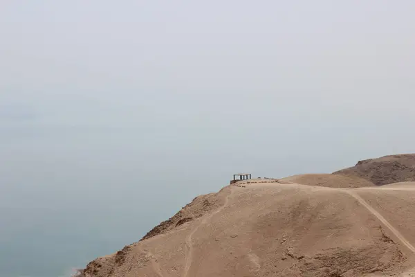 Ölü Deniz 'e bakın. Kumran 'dan Ein Feshkha' ya yürüyüş, İsrail