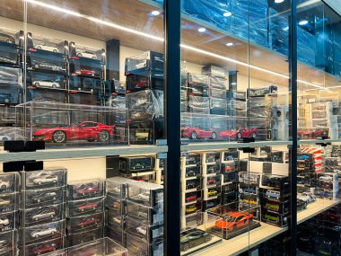 Jakarta, Endonezya, 24 Mart 2024 - Markette model araba koleksiyonu. Bazı düzenlemelerden sonra.