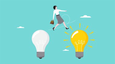 İş stratejisini değiştir, şirket yönetiminde yenilik başarılı olmak için değiş tokuş yap, iş hayatında yeni fırsatlar dene, iş kadını ampulden yanan bir ampule atlıyor