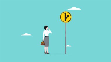 Kariyer hedeflerine ulaşmak için bir yol seçin, kariyer yolu illüstrasyonunu seçmeye karar verin, kafası karışmış iş kadını folklor yol işareti çiziminde hangi yöne gideceğini düşünüyor.