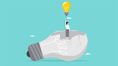 İş stratejilerini ya da fikirlerini değiştirmek, kariyer başarısı için yeni iş olanaklarına geçmek, iş kadını uçmak, kırık ampulü bırakıp yeni ampul kavramı konsepti çizimi kullanmak