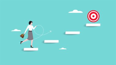 İş hedefi ve hedeflerine ulaşmak için başarı merdiveni, hedefe ulaşma yolu, büyüyen yolculuk ya da hedefe ulaşmayı hedefleyen mutlu iş kadını, hedef tahtası hedefine ulaşmak için ışın merdivenine tırmanır.