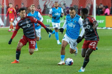 Toronto, ON, Kanada - 1 Nisan: Andre Shinyashiki # 16 Charlotte FC forveti Toronto FC (Kanada) ile Charlotte FC (ABD) arasında oynanan 2023 MLS Normal Sezonu maçında gol atıyor.)