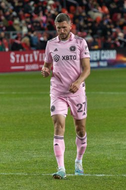 Toronto, ON, Kanada - Maç 18, 2023: Toronto FC (Kanada) ve Inter Miami FC (ABD) arasında Toronto, Kanada 'daki BMO Field' da oynanan maçta Serhiy Kryvtsov # 27 defans oyuncusu. MLS Düzenli Sezonu.