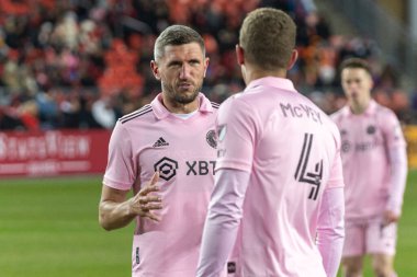 Toronto, ON, Kanada - Maç 18, 2023: Toronto FC (Kanada) ve Inter Miami FC (ABD) arasında Toronto, Kanada 'daki BMO Field' da oynanan maçta Serhiy Kryvtsov # 27 defans oyuncusu. MLS Düzenli Sezonu.