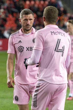 Toronto, ON, Kanada - Maç 18, 2023: Toronto FC (Kanada) ve Inter Miami FC (ABD) arasında Toronto, Kanada 'daki BMO Field' da oynanan maçta Serhiy Kryvtsov # 27 defans oyuncusu. MLS Düzenli Sezonu.