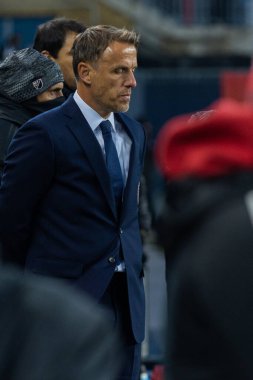 Toronto, ON, Kanada - Maç 18, 2023: Toronto FC 'nin teknik direktörü Phil Neville, Toronto FC (Kanada) ve Inter Miami FC (ABD) arasında Toronto, Kanada' da oynanan maçta sahaya bakıyor. MLS Düzenli Sezonu.