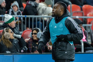 Toronto, ON, Kanada - Maç 18, 2023: Toronto FC 'nin 20 numaralı forveti Toronto FC (Kanada) ile Kanada' daki BMO Field 'da oynanan Inter Miami FC (ABD) maçında ısındı. MLS Düzenli Sezonu.