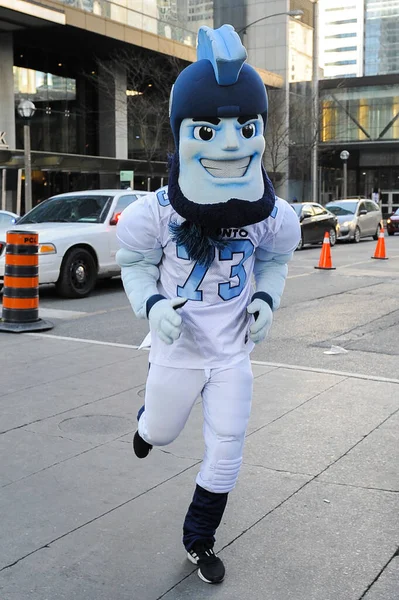 stock image Toronto, ON, Canada  November 17, 2019: Toronto Argonauts mascot takes part in the Toronto Santa Claus Parade in Downtown.