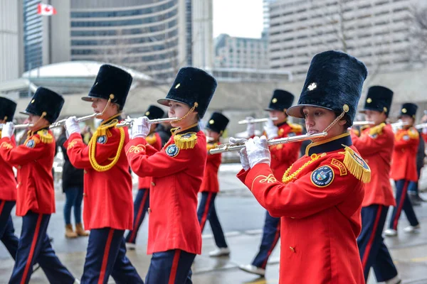 Τορόντο Καναδάς Μαρτίου 2019 Drummers Pipers Πάρτε Μέρος Μια Παρέλαση — Φωτογραφία Αρχείου