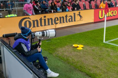 Toronto, ON, Kanada - 29 Nisan: New York City FC 'nin takım fotoğrafçısı, Toronto FC (Kanada) ile New York City FC (ABD) arasında oynanan 2023 MLS Normal Sezonu maçında çalışıyor