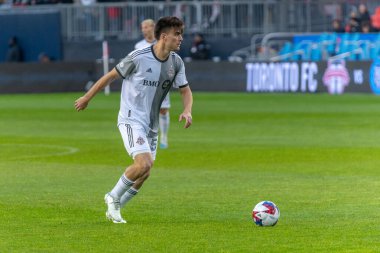 Toronto, ON, Kanada - 29 Nisan 2023: Alonso Coello # 52 orta saha oyuncusu Toronto FC (Kanada) ile New York City FC (ABD) arasında oynanan 2023 MLS Regular Season maçından önce Toronto FC antrenmanını kazandı (Score 1: 0, Toronto FC).)