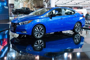Toronto, ON, Kanada - 14 Şubat 2020: Metro Toronto Kongre Merkezi 'ndeki 2020 Kanada Uluslararası Otomobil Fuarı' nda (15-25 Şubat) araba bulundu