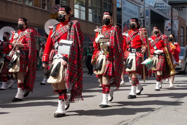 Τορόντο Καναδάς Μαρτίου 2022 Drummers Pipers Πάρτε Μέρος Μια Παρέλαση — Φωτογραφία Αρχείου