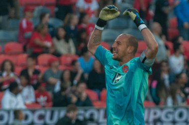 Toronto, ON, Kanada - 27 Haziran 2023: Kanada milli takımı Milan Borjan (# 18), Kanada milli takımı ile Guadeloupe (Grup D) arasındaki 2023 Concacaf Gold Cup maçında gol attıktan sonra tepki gösterdi (Grup 2: 2))