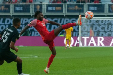 Toronto, ON, Kanada - 27 Haziran 2023: Jordan Leborgne # 15 Kanada milli takımı ile Guadeloupe (D Grubu) arasındaki 2023 Concacaf Gold Cup maçında topa vuruyor.)