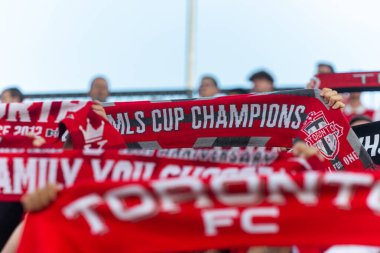 Toronto, ON, Kanada -27 Mayıs 2023: Toronto FC 'nin Toronto FC (Kanada) ile D.C.United (ABD) arasında oynanan MLS Normal Sezonu maçı sırasında Toronto FC' nin taraftarları ve Ultras of Toronto FC