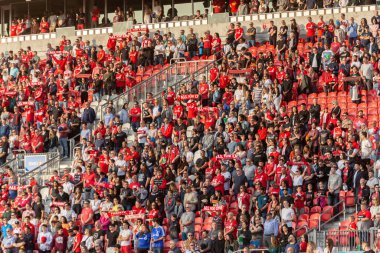 Toronto, ON, Kanada -27 Mayıs 2023: Toronto FC 'nin Toronto FC (Kanada) ile D.C.United (ABD) arasında oynanan MLS Normal Sezonu maçı sırasında Toronto FC' nin taraftarları ve Ultras of Toronto FC