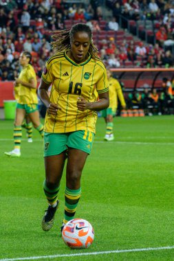Toronto, ON, Kanada - 26 Eylül 2023: Paige Bailey-Gayle # 16 Jamaika Millî Futbol Takımı 2023 Concacaf W Olimpik Play-In bayanlar milli takımı arasında oynanan karşılaşmada (Skor 2: 1)
