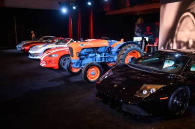 Toronto, ON, Kanada - 16 Şubat 2024: Otomobil Metro Toronto Kongre Merkezi 'ndeki Kanada Uluslararası Otomobil Fuarı' nda sunuldu