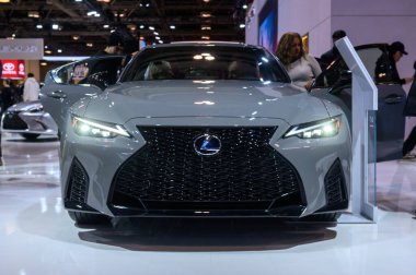 Toronto, ON, Kanada - 16 Şubat 2024: Lexus Metro Toronto Kongre Merkezi 'nde sunuldu