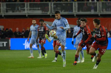 Toronto, ON, Kanada -23 Mart 2024: Elio Nicolas de Araujo Firmino # 30 forvet Atlanta United forveti MLS Regular Sezonu maçında Toronto FC (Kanada) ve Atlanta United (ABD) arasında BMO Field 'da oynanan maçta top ile birlikte (Score 2: 0).)