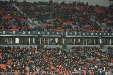 Toronto, ON, Kanada -23 Mart 2024: BMO Field 'da Toronto FC (Kanada) ve Atlanta United (ABD) arasında oynanan MLS Normal Sezonu maçı sırasında tribünlere gelen ziyaretçiler (Score 2: 0))