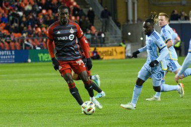Toronto, ON, Kanada -23 Mart 2024: Toronto FC 'nin 99 no' lu forveti Toronto FC (Kanada) ile Atlanta United (ABD) arasında oynanan MLS Normal Sezonu maçında topla hareket ediyor (Score 2: 0))