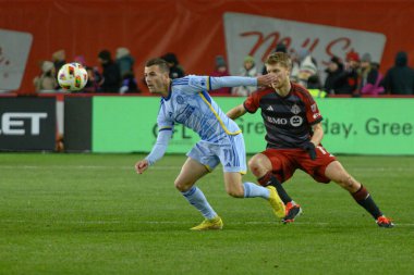 Toronto, ON, Kanada -23 Mart 2024: Brooks Lennon # 11 Atlanta United defansı Toronto FC (Kanada) ile Atlanta United (ABD) arasındaki MLS Normal Sezonu maçında topa bakıyor (Skoru 2: 0))