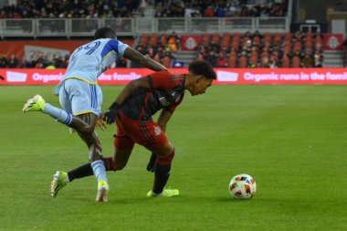 Toronto, ON, Kanada -23 Mart 2024: Jahkeele Marshall-Rutty # 7 numaralı Toronto FC forveti Toronto FC (Kanada) ile Atlanta United (ABD) arasında oynanan MLS Normal Sezonu karşılaşması sırasında düştü (Skoru 2: 0))