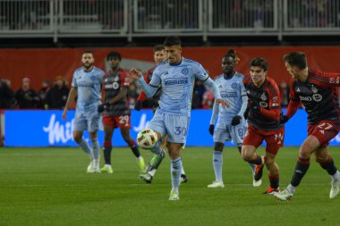 Toronto, ON, Kanada -23 Mart 2024: Elio Nicolas de Araujo Firmino # 30 forvet Atlanta United forveti MLS Regular Sezonu maçında Toronto FC (Kanada) ve Atlanta United (ABD) arasında BMO Field 'da oynanan maçta top ile birlikte (Score 2: 0).)