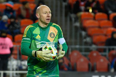 Toronto, ON, Kanada -23 Mart 2024: Brad Guzan # 1 Atlanta United kalecisi, Toronto FC (Kanada) ile Atlanta United (ABD) arasında oynanan MLS Normal Sezonu maçında topu tutuyor (Skoru 2: 0))