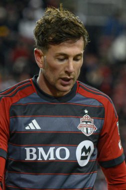 Toronto, ON, Kanada -23 Mart 2024: Toronto FC # 10 forvet Toronto FC 'de Toronto FC (Kanada) ve Atlanta United (ABD) arasında oynanan MLS Normal Sezonu maçı sırasında BMO Field' da (Skoru 2: 0))