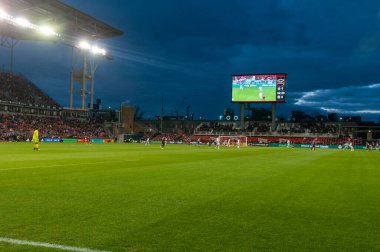 Toronto, ON, Kanada - 20 Nisan 2024: Toronto FC (Kanada) ve New England Revolution (ABD) arasındaki MLS Normal Sezonu maçı sırasında BMO Saha Görüşü)