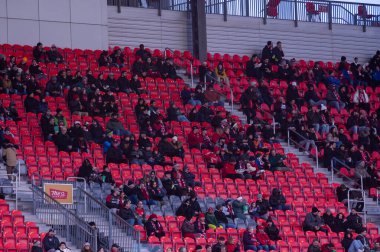 Toronto, ON, Kanada - 20 Nisan 2024: Toronto FC taraftarları Toronto FC (Kanada) ile New England Revolution (ABD) arasında oynanan MLS Normal Sezonu maçı sırasında